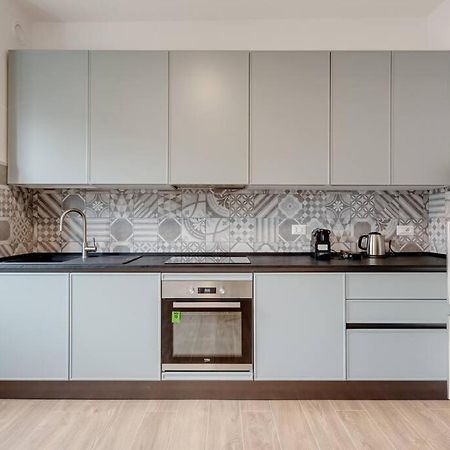 Easylife - Cozy & Comfy Apt In Design District Милан Экстерьер фото
