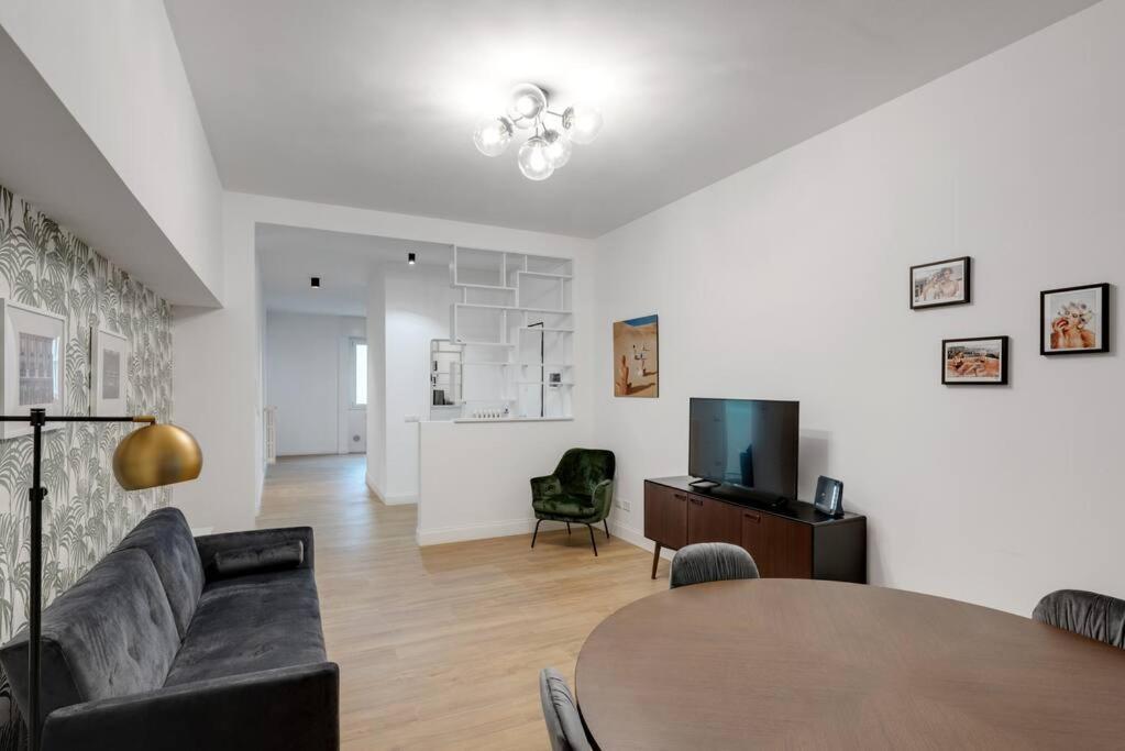 Easylife - Cozy & Comfy Apt In Design District Милан Экстерьер фото